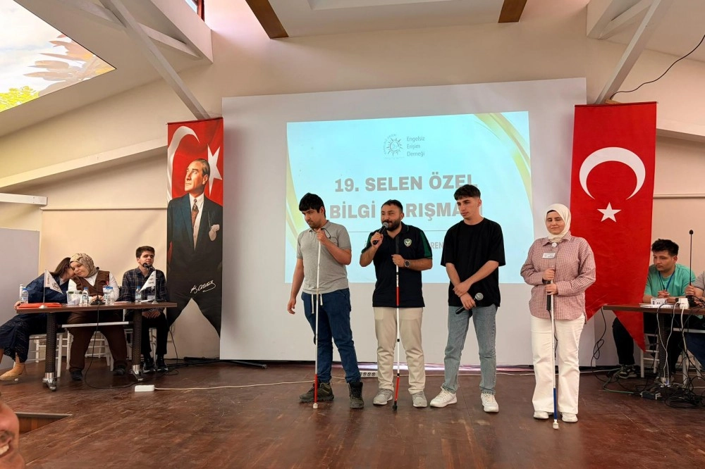 Eskişehir'de engelsiz bilgi yarışması 