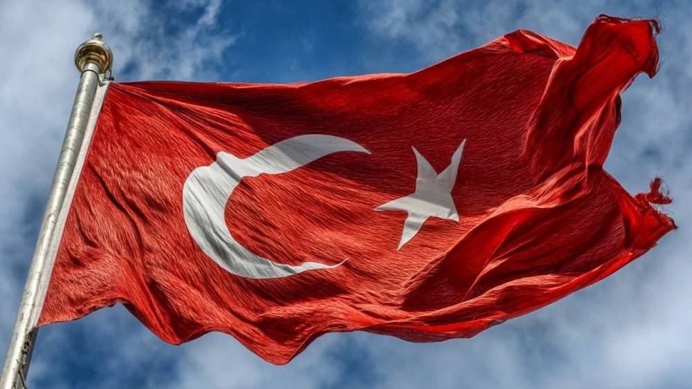 Bayrağımıza saldırıya 14 g&ouml;zaltı