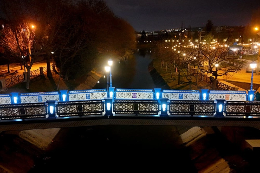 İskele 26&rsquo;ya ışıl ışıl dokunuş ve yeni k&ouml;pr&uuml;