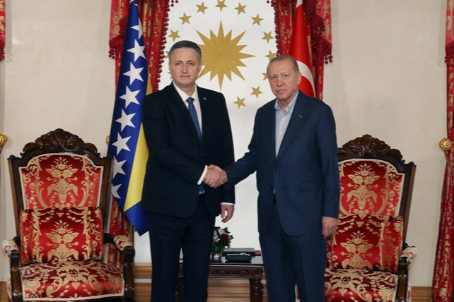 Erdoğan, Be&ccedil;irovi&ccedil;'i Dolmabah&ccedil;e'de ağırladı