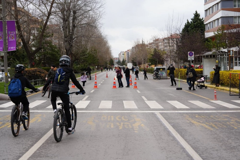  &ldquo;Arabasız Pazar&rdquo; yoğun ilgi g&ouml;rd&uuml;