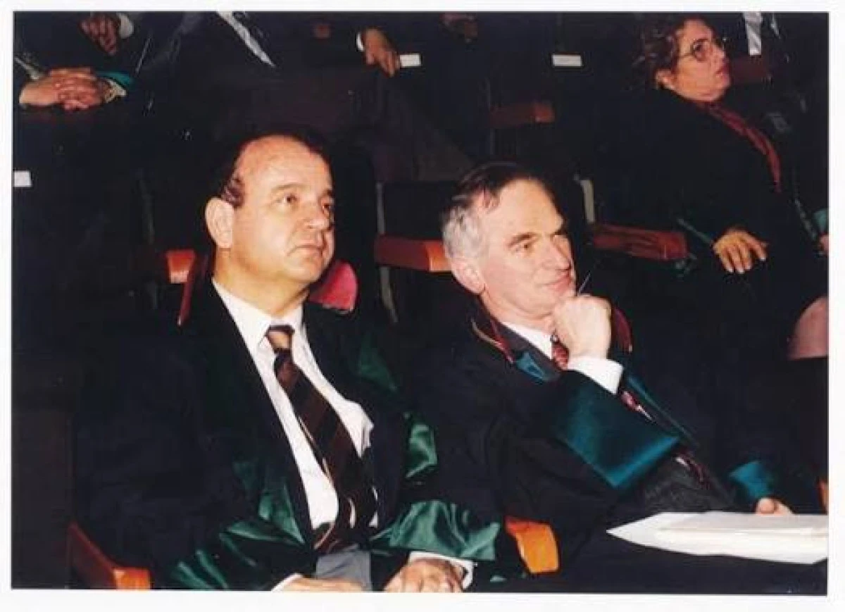 Akın &Ccedil;amoğlu istifa etti Yeni Parti&rsquo;ye katılıyor