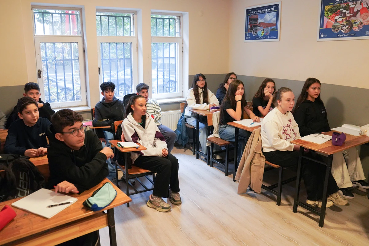 Ata&ccedil;, &ldquo;Hi&ccedil; bir eğitimden mahrum kalmamalı&rdquo;