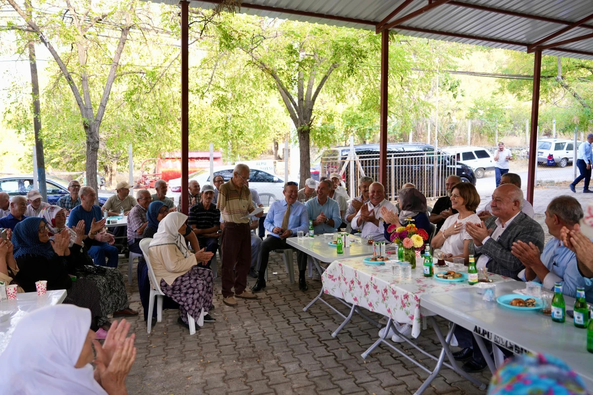 Ayşe Başkan şehit ailesini ziyaret etti 