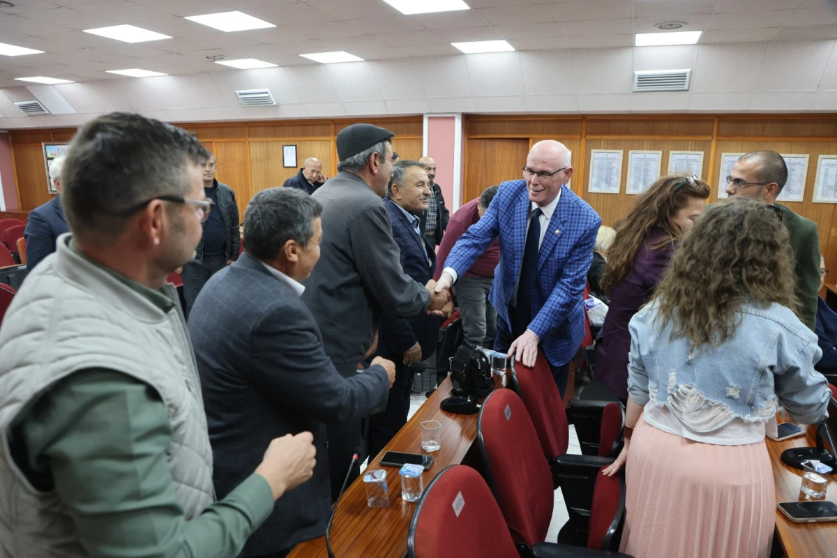 Başkan Kurt muhtarlarla bir araya geldi