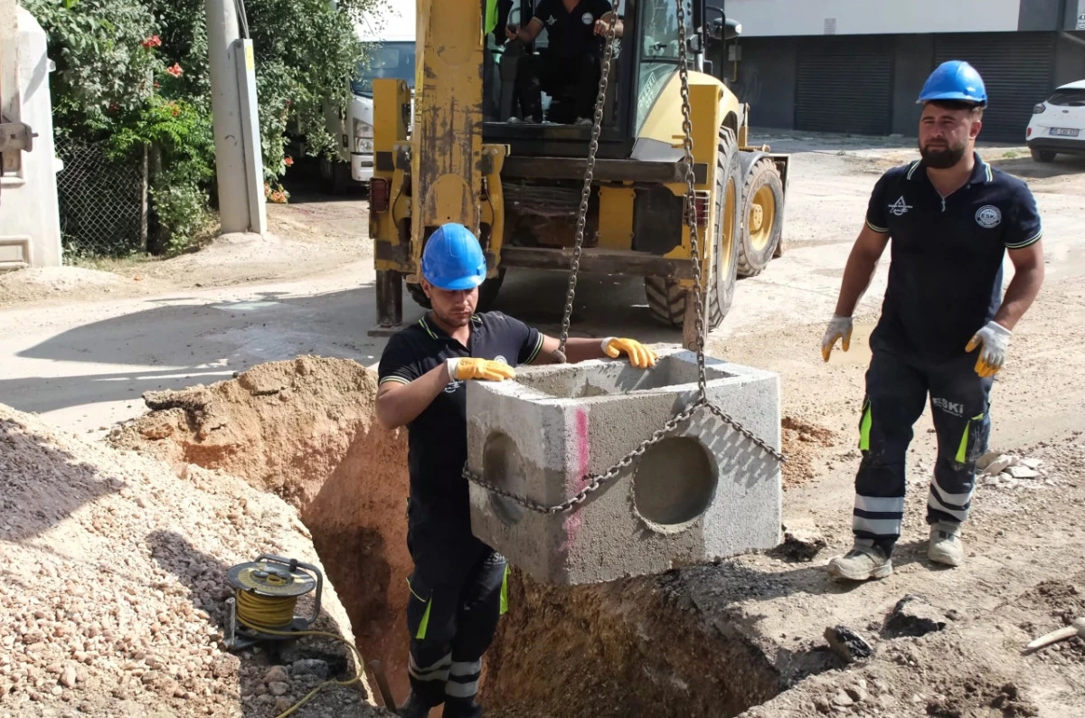Birlik Caddesi&rsquo;ne yeni yağmur suyu hattı