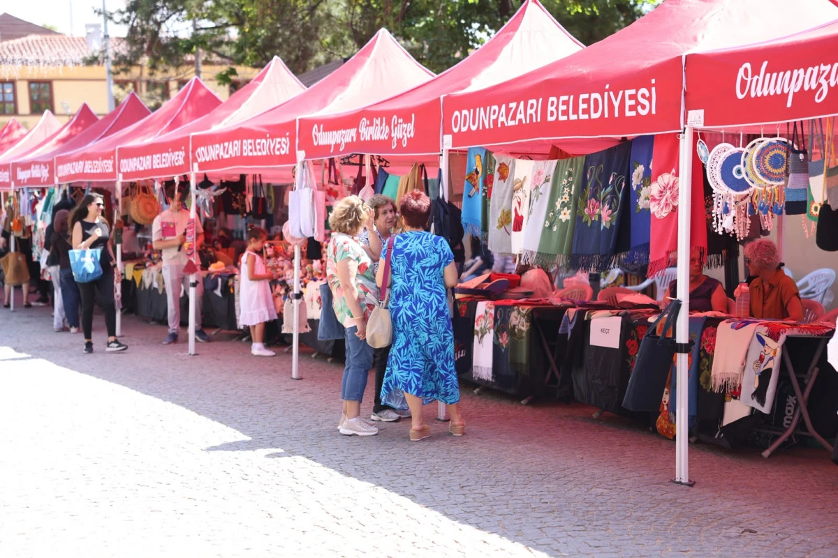 El emeği &uuml;r&uuml;nler satışa sunuldu