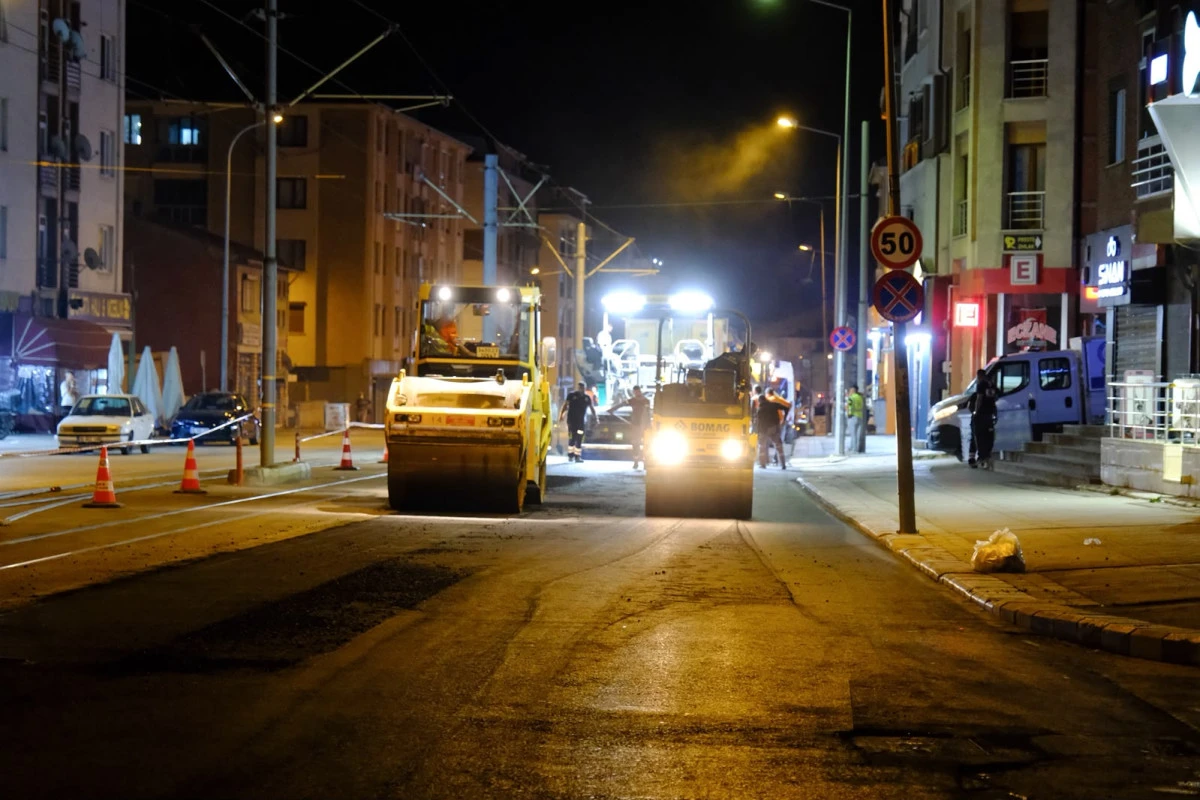 Eskişehir uyurken B&uuml;y&uuml;kşehir &ccedil;alışıyor