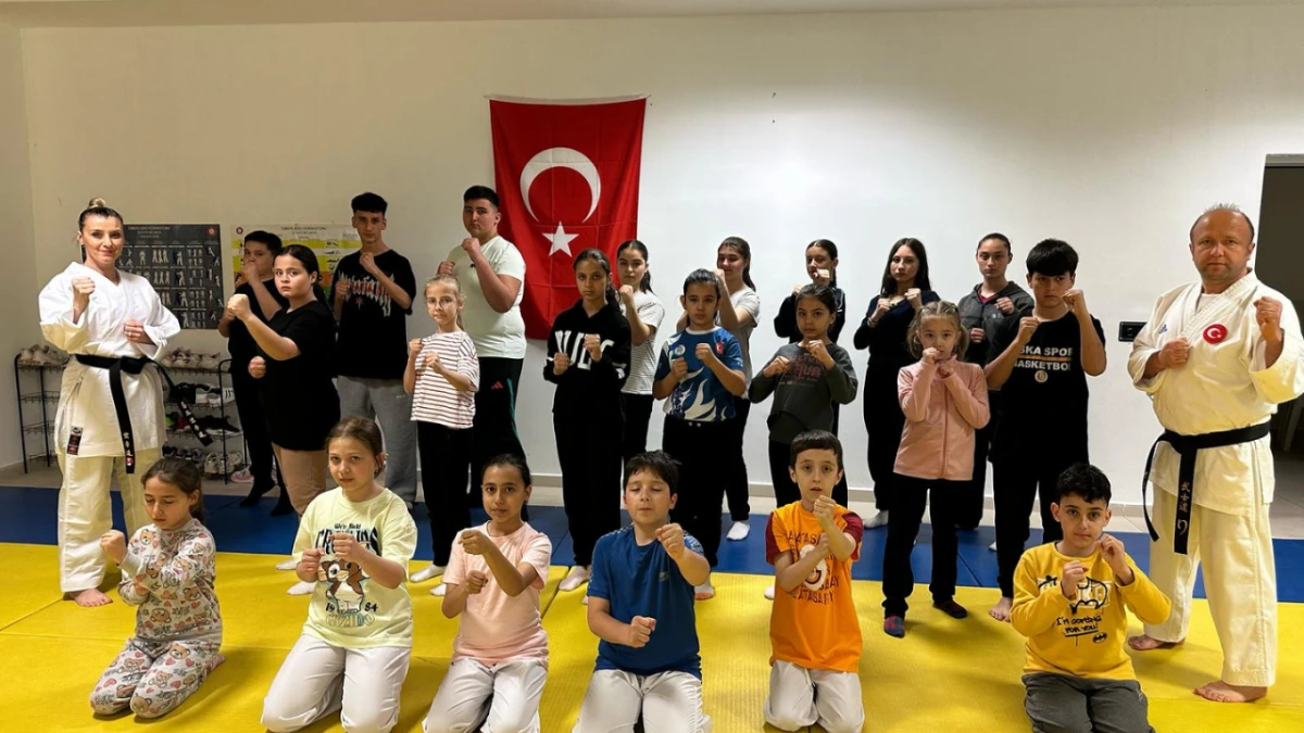 Geleceğin karatecileri yetişiyor!