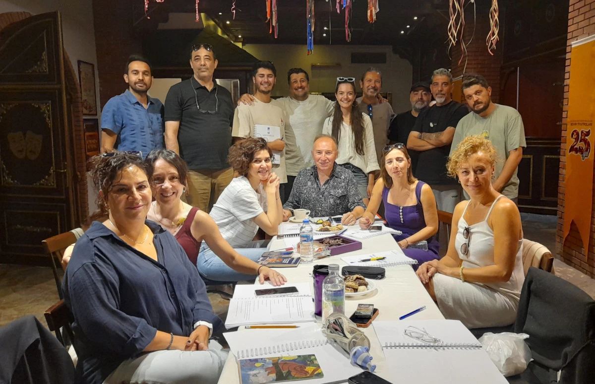 &ldquo;Karanlıktan Bahsetmek Yok&rdquo; sahneye &ccedil;ıkıyor