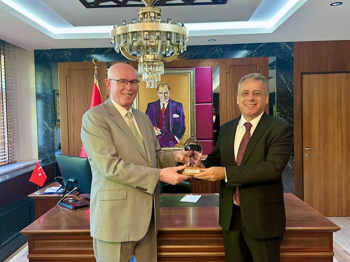 Kurt'tan Kaymakam Şahin'e hayırlı olsun ziyareti