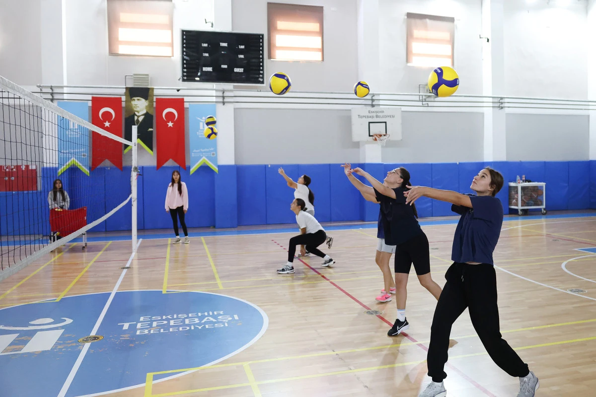 Sporla dolu bir gelecek inşa ediyoruz