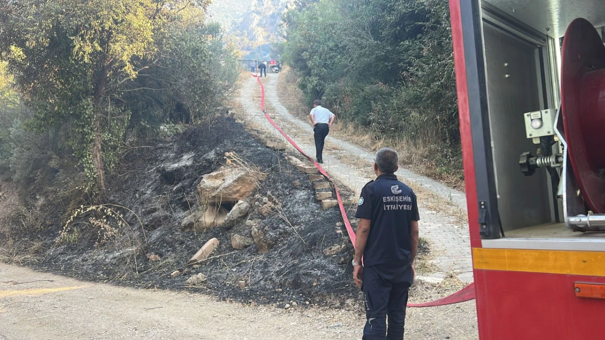 Tüm yüreğimizle komşuya koştuk