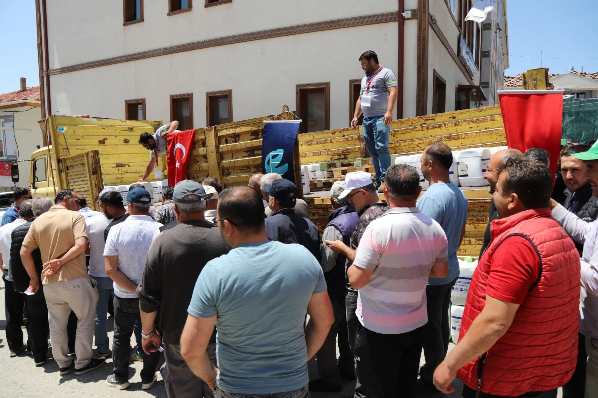 &Uuml;reticiye sıvı g&uuml;bre desteği