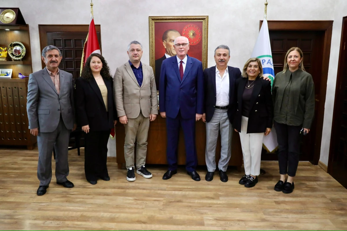 Yenikent&rsquo;ten Başkan Kurt&rsquo;a imar teşekk&uuml;r&uuml;